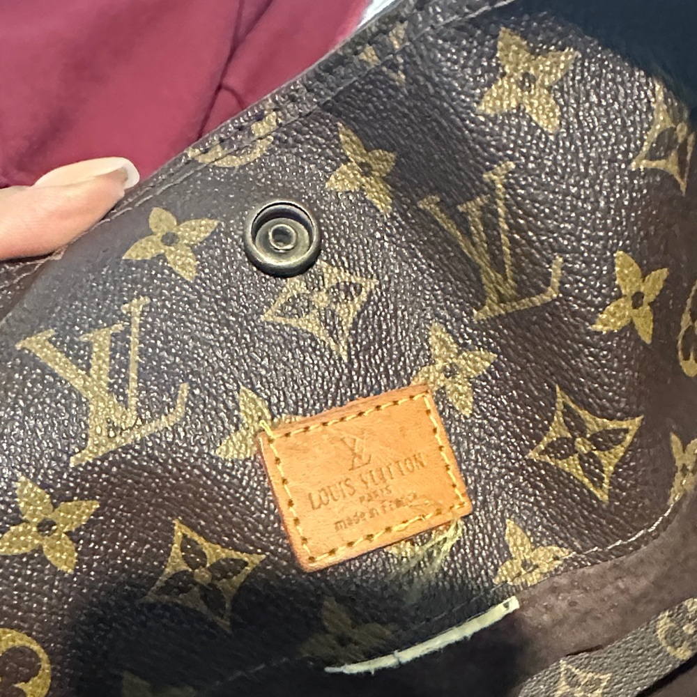 Louis Vuitton Monogram Canvas Brown and Tan Bucket Shoulder Bag - Picture 4 of 6